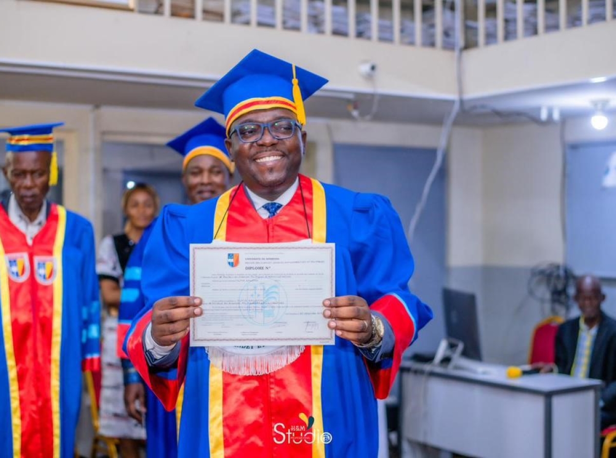 Le tout premier Docteur de l’UCC en Sciences Politiques : Stéphane Yuma Kalema obtient 89% lors de la soutenance de sa thèse à l’UNIKIN